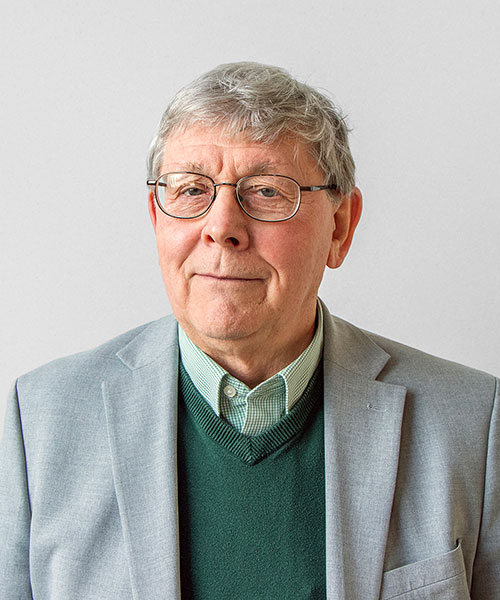 portrait of Dennis Doyle